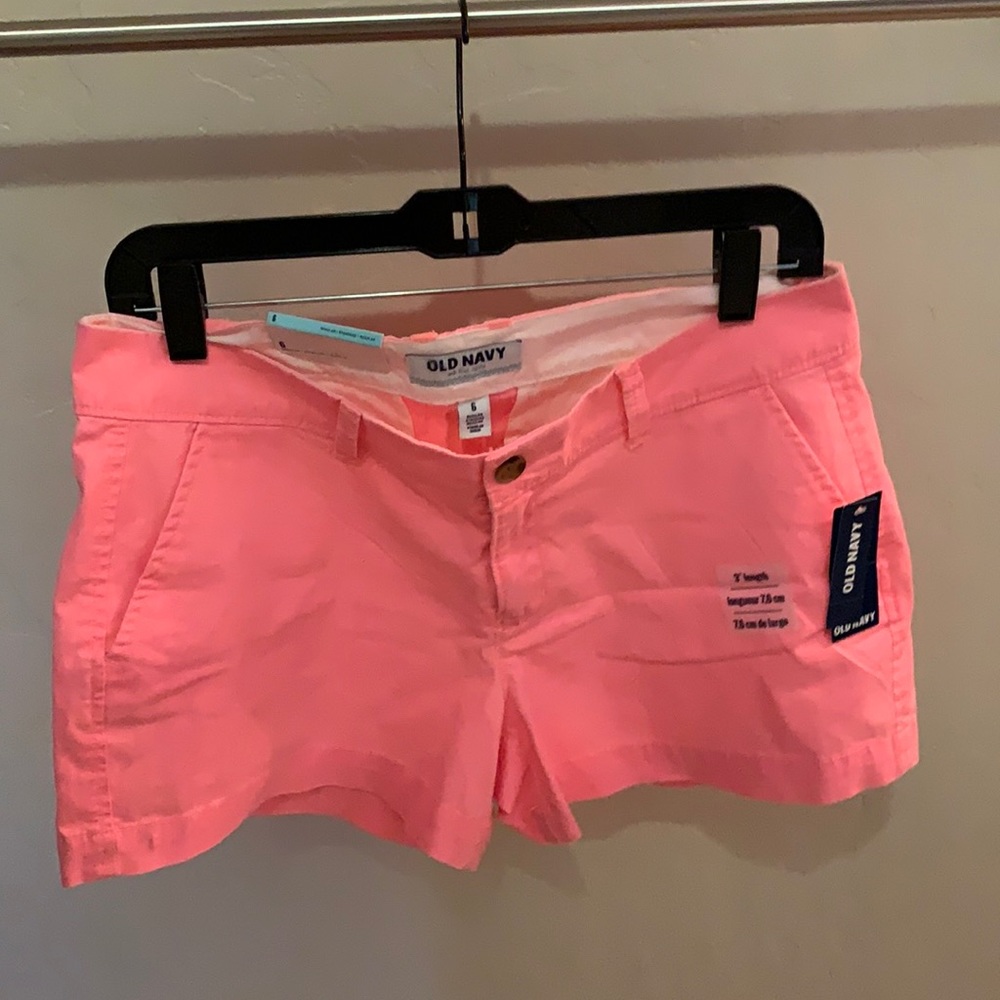 regular standard shorts stretch